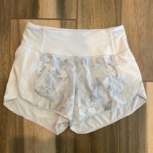 Speed Up High-Rise Lululemon Size 4 Shorts